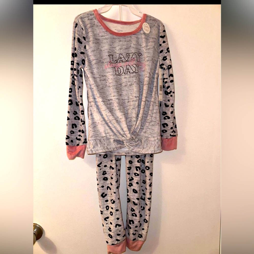 Tahari pajamas for a girl